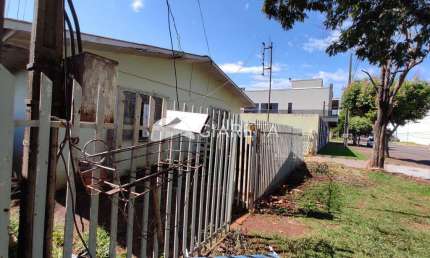 Casa à venda com terreno amplo, JARDIM PORTO ALEGRE, TOLEDO - PR