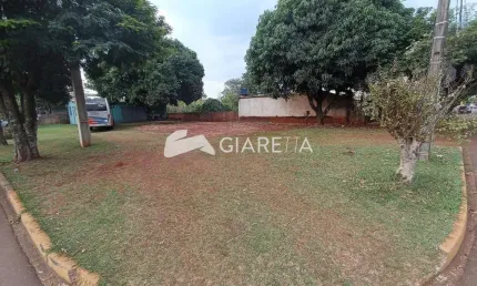 Terreno com ótimas dimensões à venda no JARDIM PANORAMA em TOLEDO-PR