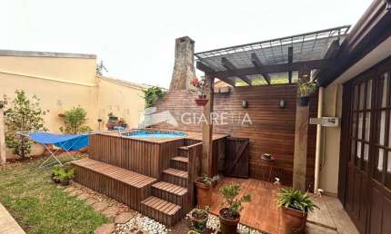 Casa ampla e com excelente localização à venda no JARDIM GISELA, TOLEDO - PR