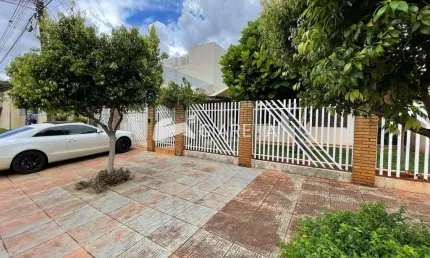 Casa ampla e com excelente localização para venda, VILA INDUSTRIAL, TOLEDO - PR