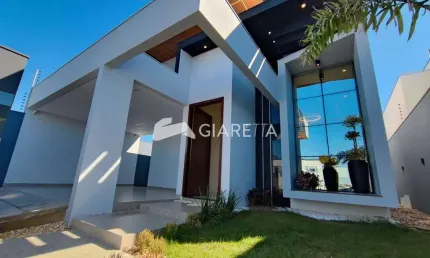Casa de alto padrão construtivo à venda na VILA INDUSTRIAL, TOLEDO - PR