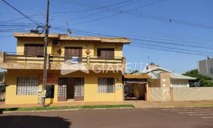 Sobrado em excelente localização e com grande sobra de terreno, Vila Industrial