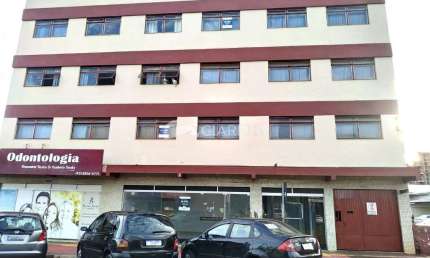 Apartamento muito espaçoso para locação no Centro, Toledo - PR