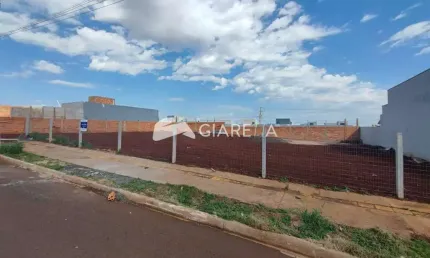 Terreno amplo disponível para locação no jardim panorama ii, toledo - pr