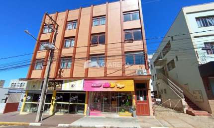 Apartamento com 03 quartos para locação, Centro, Toledo - PR