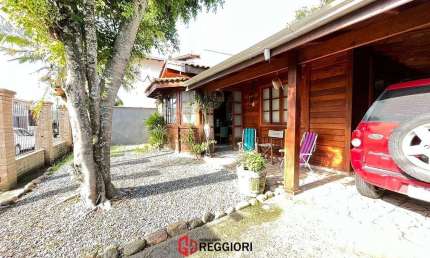 Casa com 3 quartos à venda no Centro, Balneário Camboriú 
