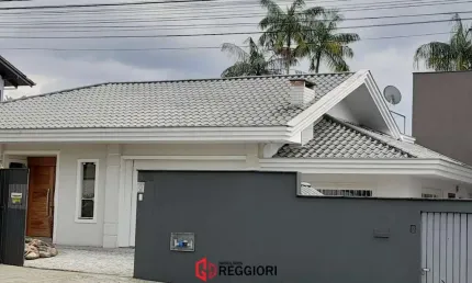 Casa com 2 quartos à venda no América, Joinville 