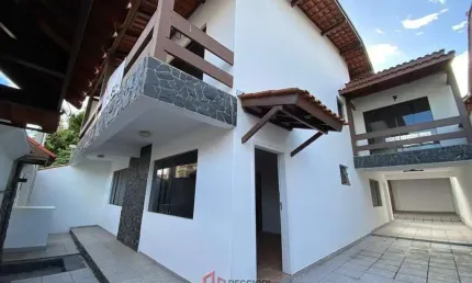 Casa com 3 quartos à venda no Centro, Balneário Camboriú 