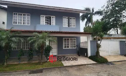 Casa em condomínio fechado com 3 quartos à venda no Centro, Balneário Camboriú 