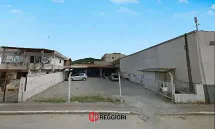 Terreno à venda no Monte Alegre, Camboriú 
