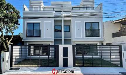 Casa com 3 quartos à venda no Centro, Balneário Camboriú 