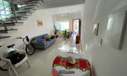 Casa com 3 quartos à venda no Centro, Balneário Camboriú 