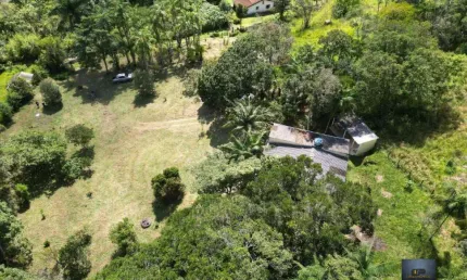 Chácara à venda com área de 16.800m². Juquitiba/SP.