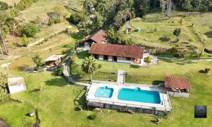Sítio Exclusivo de 338.000m² à venda com Natureza Preservada e Infraestrutura Completa – Triângulo Azul, São Lourenço da Serra