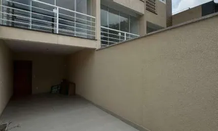 Casa Sobrado Geminado 03 Dormitórios C/Suíte, Quintal, Sacada 02VG - JD Maria Estela - SP