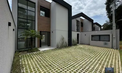 Casa a venda em Condomínio Balneário Palmyra 04 Suítes, Piscina, Hidromassagem - Ribeirão Pires/SP