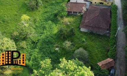 Chácara à Venda no Bairro dos Carolinos com área de terreno de 1.900m², Casa com 4 dormitórios Churrasqueira, aproximadamente 2KM do Centro da Ci