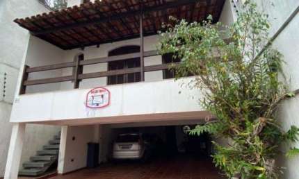 Magnífico Sobrado com Edícula venda Próximo a Avenida Portugal Bairro Bela Vista em Santo André/SP.
