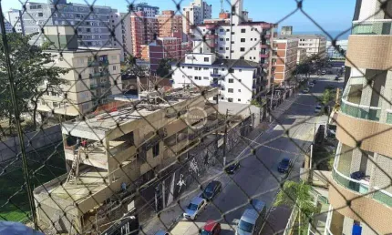 Excelente apartamento de 1 dormitório suíte mobiliado com sacada de frente a 300 metros da praia na vila tupi em praia grande