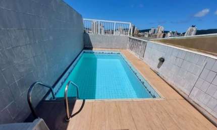 Cobertura Duplex a venda em Santos, localizada no bairro do Boqueirão.