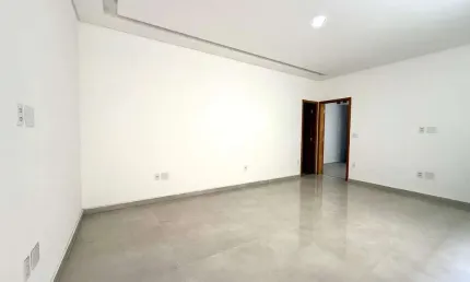 Sobreposta baixa com churrasqueira na Ponta da Praia em Santos!!