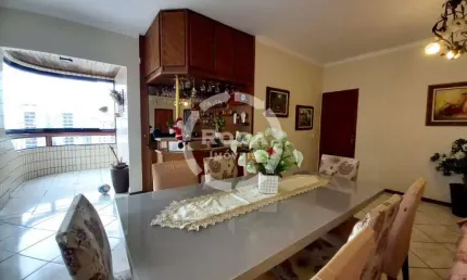 Apartamento à venda com 3 dormitórios e lazer na Ponta da Praia – Santos/SP