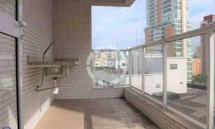 Apartamento próximo da praia a venda em Santos, localizado no bairro do Boqueirão.