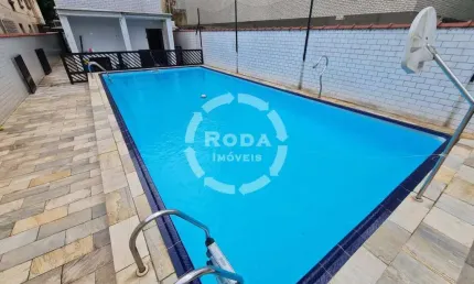 SOBRADO ISOLADO A VENDA NO BAIRRO DO EMBARE EM SANTOS.