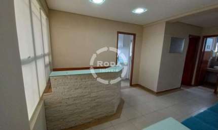 Sala Comercial a venda em Santos - SP, localizada no bairro da Vila Mathias.