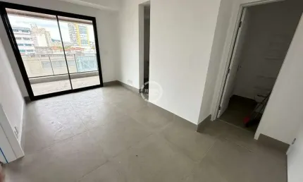 Excelente apto no boqueirão, com 1 suíte, lavabo, varanda gourmet, vaga demarcada
