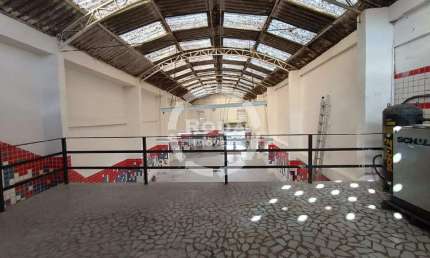 Barracão / Galpão / Depósito para alugar na Rua Bittencourt, --, Vila Nova, Santos