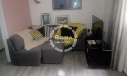 Apartamento térreo próximo da praia a venda em santos, localizado no bairro do boqueirão.