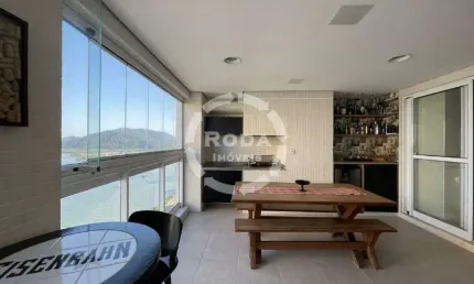 Apartamento próximo da praia a venda em Santos, localizado no bairro da Ponta da Praia.