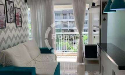 Apartamento na Vila Matias em Santos com lazer de clube