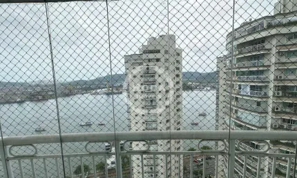 Apartamento frente mar a venda em Santos, localizado no bairro da Ponta da Praia.