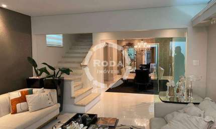 Casa isolada com piscina a venda em Santos, localizada no bairro do Gonzaga