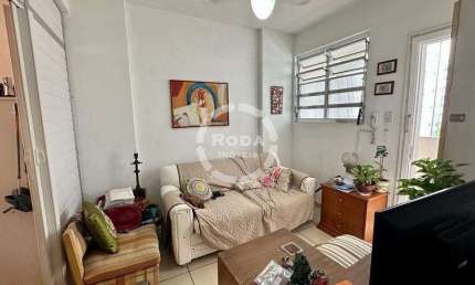 Sala living próximo da praia em Santos, localizada no bairro do José Menino!