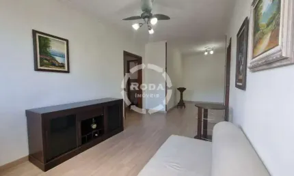 Apartamento de 2 dormitórios com garagem fechada e quintal em Marapé!!