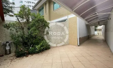 Casa com 3 quartos para alugar na Rua Bolivar, --, Boqueirão, Santos