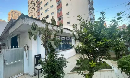 Casa isolada à venda, 3 quartos, 2 vagas, Ponta da Praia - Santos/SP