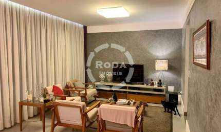 Casa Triplex em condomínio alto padrão de 3 dormitórios sendo 1 suíte Ponta da Praia em Santos.