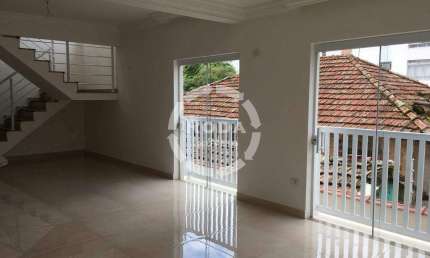 Incrível Casa Triplex: Seu Refúgio de Luxo e Conforto!