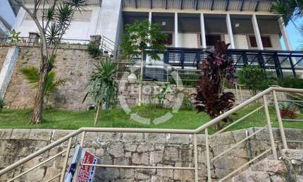Casa à venda, 4 quartos, 4 suítes, 4 vagas, Ilha Porchat - São Vicente/SP