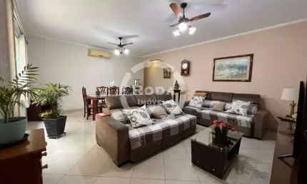 Casa Sobreposta Baixa com 3 suítes no Embaré em Santos