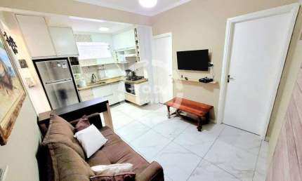 Apartamento Mobiliado e Reformado, 2 Quartos (1 Suíte), Frente ao Mar – José Menino, Santos/SP