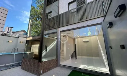 Sobrado triplex à venda, 4 quartos, 4 suítes, 3 vagas, campo grande - santos/sp