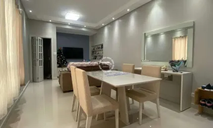 Apartamento de 3 dormitórios todo reformado à venda no Gonzaga
