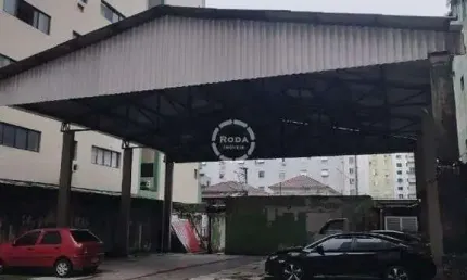 Galpão de 825 M2 no Centro de São Vicente, próximo da praia.