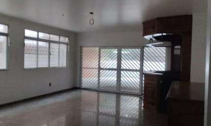 Casa com 4 quartos para alugar na Avenida Senador Cesar Lacerda de Vergueiro, --, Ponta da Praia, Santos