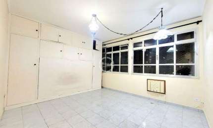 Sala Living a 1 Quadra da Praia – 46m² – Ponta da Praia, Santos